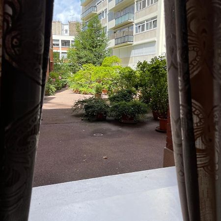 Tour Montparnasse Bed & Breakfast Париж Екстериор снимка